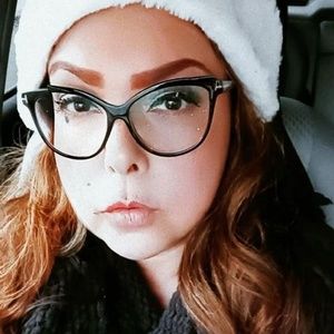 Meet your Posher, Jacqueline